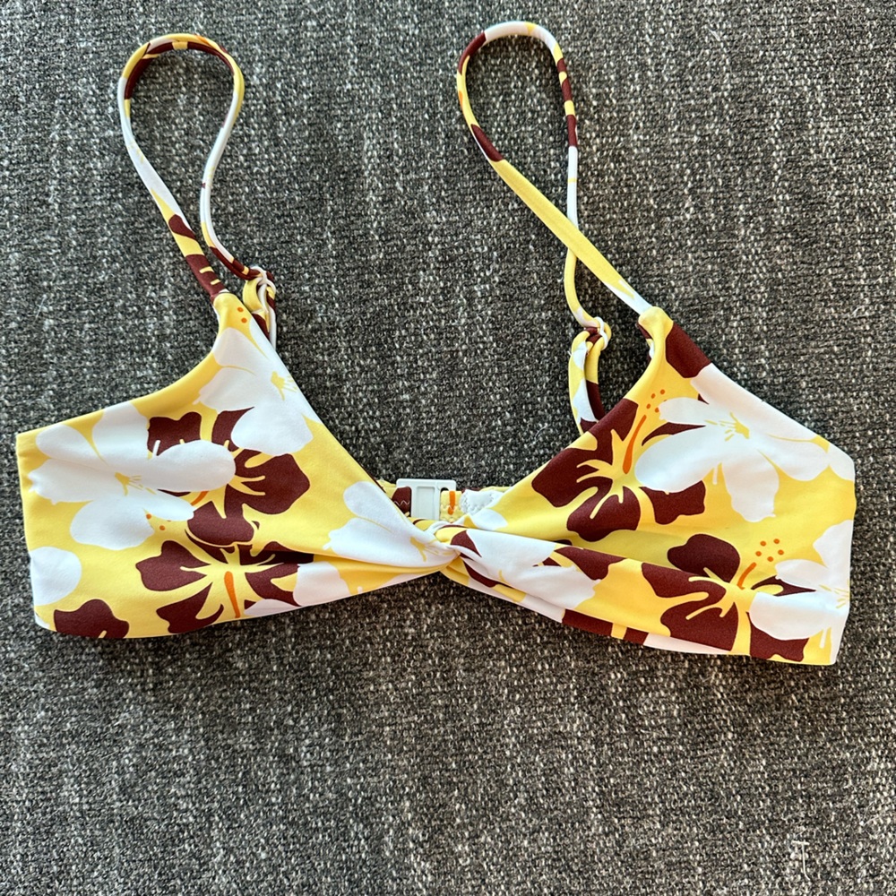 Blackbough bikini top